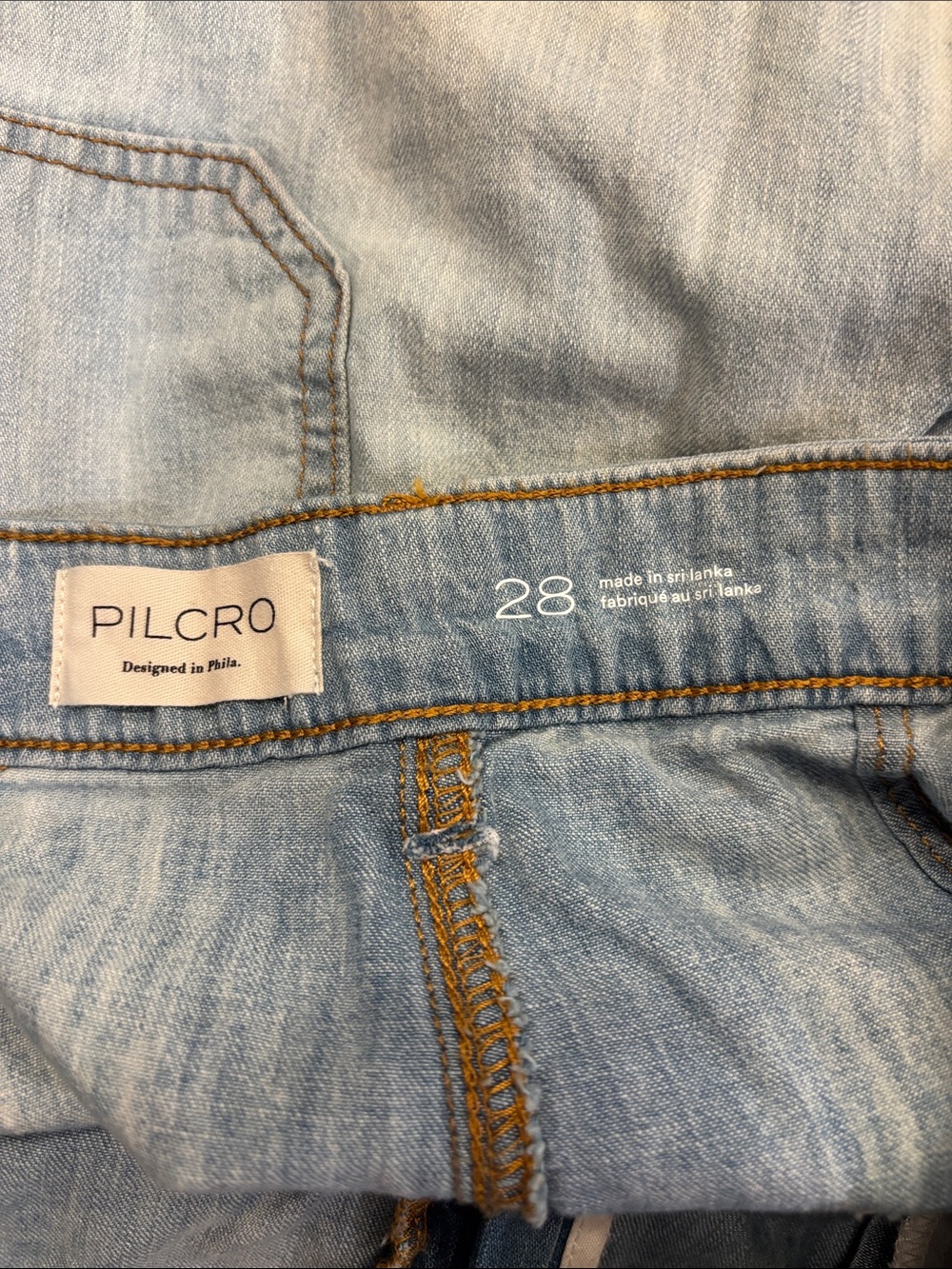 Pilcro Light Wash Balloon Jeans - Picture 2 of 3